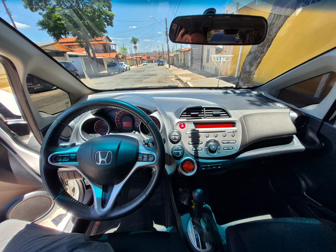 Honda Fit — detalhamento interior painel