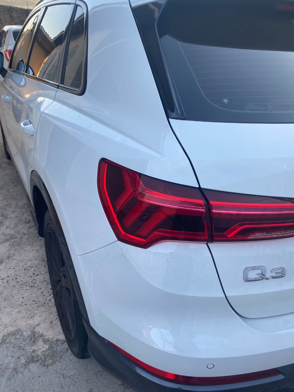 Audi Q3 branco — full detail traseira